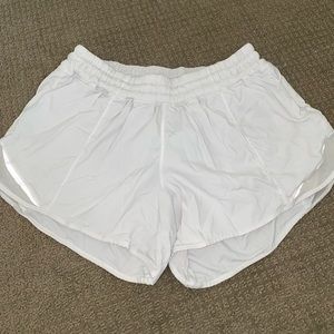 Lululemon Hotty Hot Short - White
